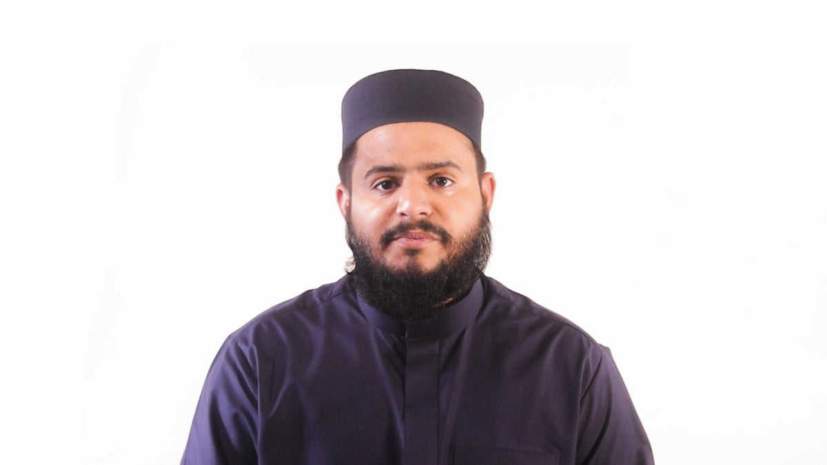 Hafiz Muhammad Junaid, CEO of Dini Ilm, presenting his inspiring founder journey and the platform's vision for premier online Quran tuition in the UK.